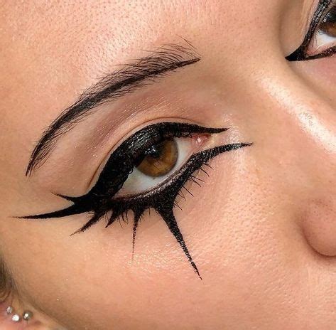 Creating a dramatic witching hour eye liner look for special occasions